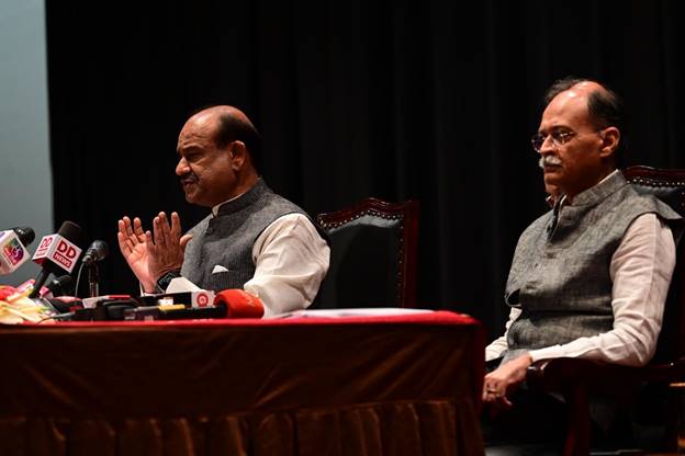 भारत द्वारा आयोजित पहला पी20 शिखर सम्मेलन अब तक का सबसे सफल पी20 शिखर सम्मेलन रहा: लोकसभा अध्यक्ष