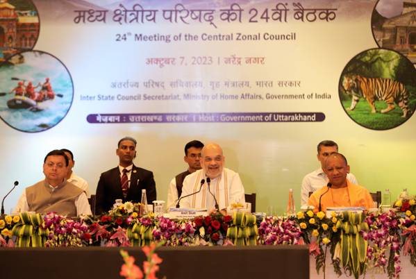 कुपोषण को समाप्त करना और स्कूली बच्चों की शून्य ड्रॉपआउट हमारी प्राथमिकता होनी चाहिए: अमित शाह