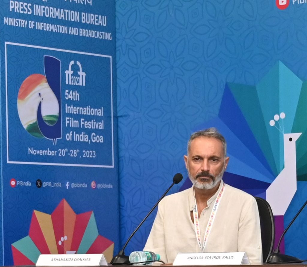 ग्रीक फिल्म डिग्निटी यह बताने का प्रयास करती है कि पारिवारिक रिश्ते पैसे से ज्यादा अहमियत रखते हैं: ग्रीक अभिनेता अथानासियोस चाल्कियास