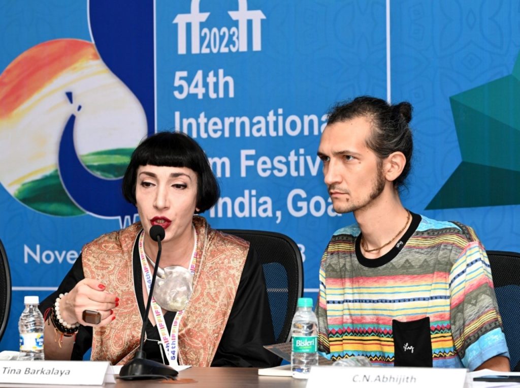 ‘हॉफमैन्स फेयरी टेल्स’ फिल्म घरेलू हिंसा से जूझ रहे विश्व में आशा की किरण जगाने का प्रयास करती है: टीना बारकलाया