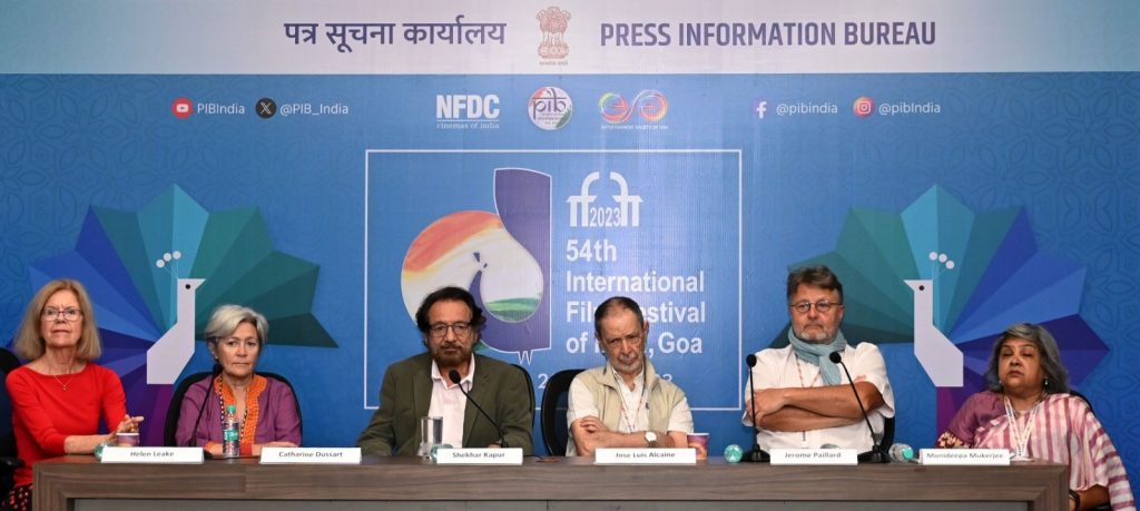 भारत के पास अद्वितीय विषय सामग्री और तकनीकी कौशल है जो वैश्विक सिनेमा को समृद्ध बनाते हैं: शेखर कपूर