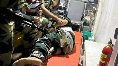 जम्मू में अंतरराष्ट्रीय सीमा पर पाकिस्तानी रेंजरों की अकारण गोलीबारी में बीएसएफ कर्मी घायल हो गए