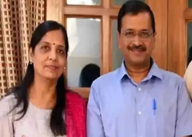 केजरीवाल की पत्नी को बड़ी राहत, दिल्ली हाईकोर्ट ने समन पर लगाई रोक