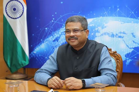 एनईपी 2020 एक तत्वम ज्ञान संबंधी दस्तावेज है, जो उभरती अर्थव्यवस्थाओं के लिए एक आदर्श के रूप में कार्य कर सकता है: धर्मेन्द्र प्रधान NEP 2020 is an epistemic document, which can act as a model for emerging economies: Dharmendra Pradhan