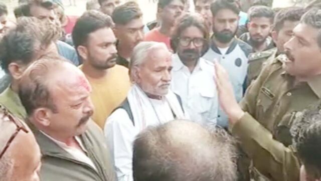 कांग्रेस उम्मीदवार विक्रम सिंह नाती राजा के खिलाफ एफआईआर दर्ज, जानें क्या है मामला FIR lodged against Congress candidate Vikram Singh Nati Raja, know what is the matter
