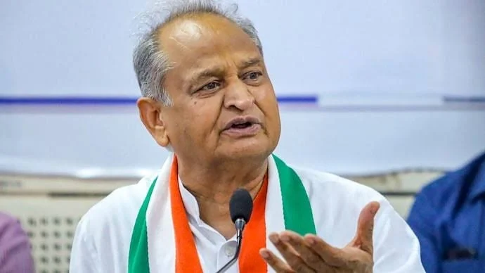 भाजपा नेता आते हैं और धर्म के नाम पर अपने भाषणों में उत्तेजक बातें कहते हैं- सीएम अशोक गहलोत