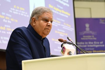 यह मीडिया का नैतिक कर्तव्य है कि वह सच बताए और सच के अलावा कुछ भी न बताए” – उपराष्ट्रपति जगदीप धनखड़