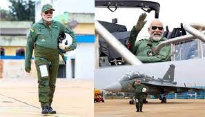 पीएम मोदी ने फाइटर जेट तेजस में भरी उड़ान, बताया कैसा रहा एक्सपीरियंस