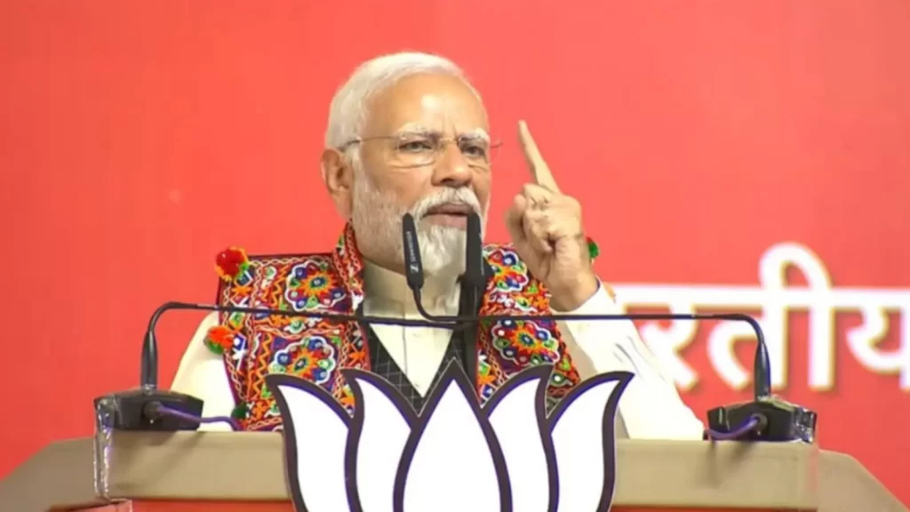 कांग्रेस कुर्सी पाने के लिए लोगों से सोने का महल बनाने का भी वादा कर सकती है- पीएम मोदी
