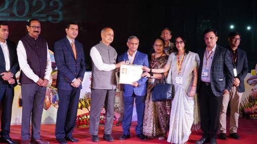 ‘भारत अंतर्राष्ट्रीय व्यापार मेले’ में उत्कृष्ट प्रदर्शन के लिए आयुष मंत्रालय स्वर्ण पदक से सम्मानित