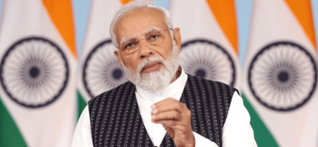 प्रधानमंत्री ने सभी से वोकल फॉर लोकल होने और भारत की प्रगति को आगे बढ़ाने का आग्रह किया