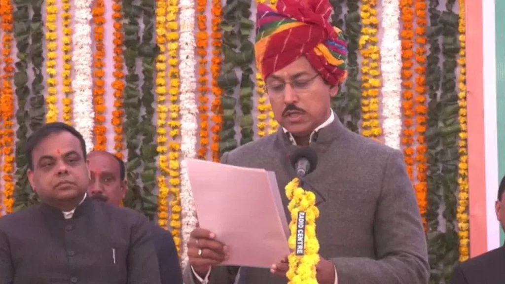 राजस्थान में भजनलाल शर्मा कैबिनेट विस्तार, राज्यवर्धन राठौड़ और किरोड़ी लाल मीणा बने मंत्री Bhajanlal Sharma cabinet expansion in Rajasthan, Rajyavardhan Rathod and Kirori Lal Meena become ministers.