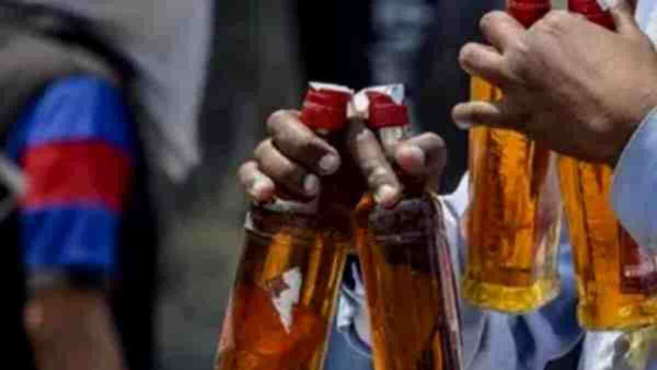 बिहार में नशाबंदी : बिहार में ‘छलकाये जाम’, फेल कानून और माफ़िया के नाम Prohibition in Bihar: 'Jam' spilled in Bihar, law failed and names of mafia