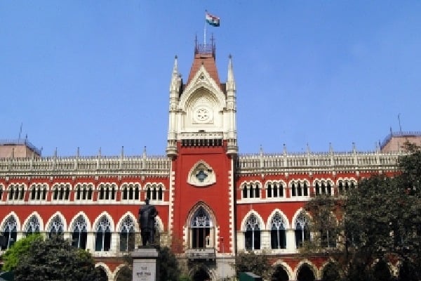 कलकत्ता हाईकोर्ट ने राष्ट्रगान के अपमान के मामले में भाजपा विधायकों की गिरफ्तारी पर रोक लगाई