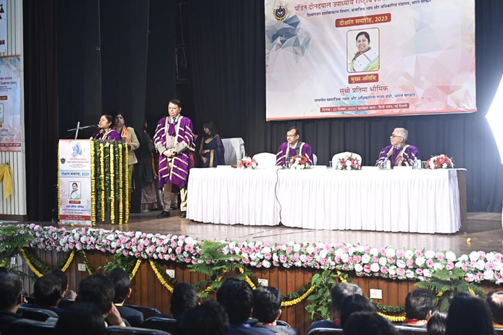 भारत को ‘महाशक्ति’ के रूप में आगे बढ़ाने के लिए लड़कियों को ‘शिक्षित और सशक्त’ होना चाहिए: मंत्री प्रतिमा भौमिक