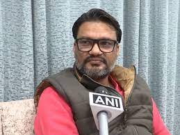 अशोक गहलोत के OSD लोकेश शर्मा का दावा, 18 MLA के साथ मानेसर गए सचिन पायलट के फोन पर नजर रख रही थी सरकार