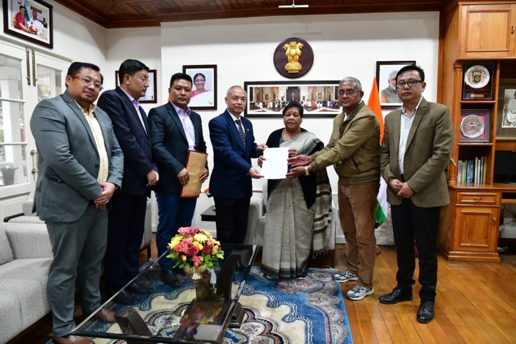 मणिपुर की राज्यपाल अनुसुइया उइके से ’टीम मैतेई पर्सनैलिटीज’ के प्रतिनिधियों ने की मुलाकात