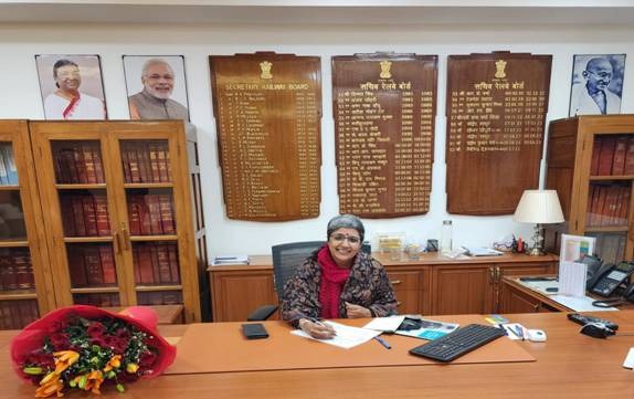 अरुणा नायर ने रेलवे बोर्ड के सचिव का संभाला पदभार Aruna Nair takes over as Secretary of Railway Board