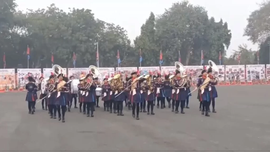 राष्ट्रीय कैडेट कोर के गणतंत्र दिवस शिविर 2024 में भाग लेने के लिए पहली बार पूर्वोत्तर से बालिकाओं का ही एक पूर्ण बैंड हुआ शामिल