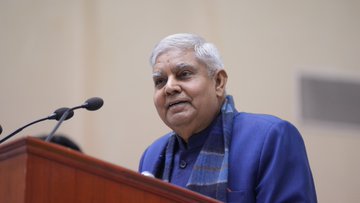 सार्वजनिक क्षेत्र भारतीय अर्थव्यवस्था की रीढ़ है और यह सामाजिक उत्थान में अपना योगदान देता है: उपराष्ट्रपति