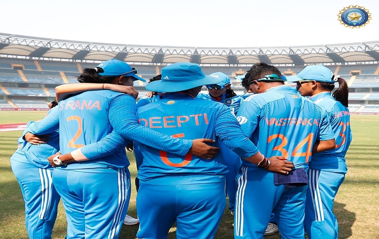 भारतीय टीम ऑस्ट्रेलिया के खिलाफ तीसरे और अंतिम एकदिवसीय मुकबले आज मुंबई में Indian team will play its third and final ODI against Australia today in Mumbai