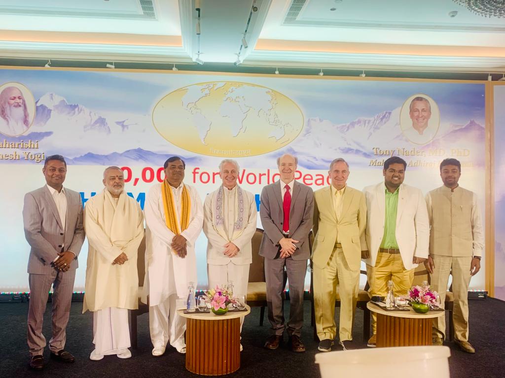 ग्लोबल यूनियन ऑफ साइंटिस्ट्स” ने कान्हा शांति वनम में किया 10,000 सिद्धों और योगिक फ़्लायर्स के सभा का आयोजन Global Union of Scientists" organized a gathering of 10,000 Siddhas and Yogic Flyers at Kanha Shanti Vanam.
