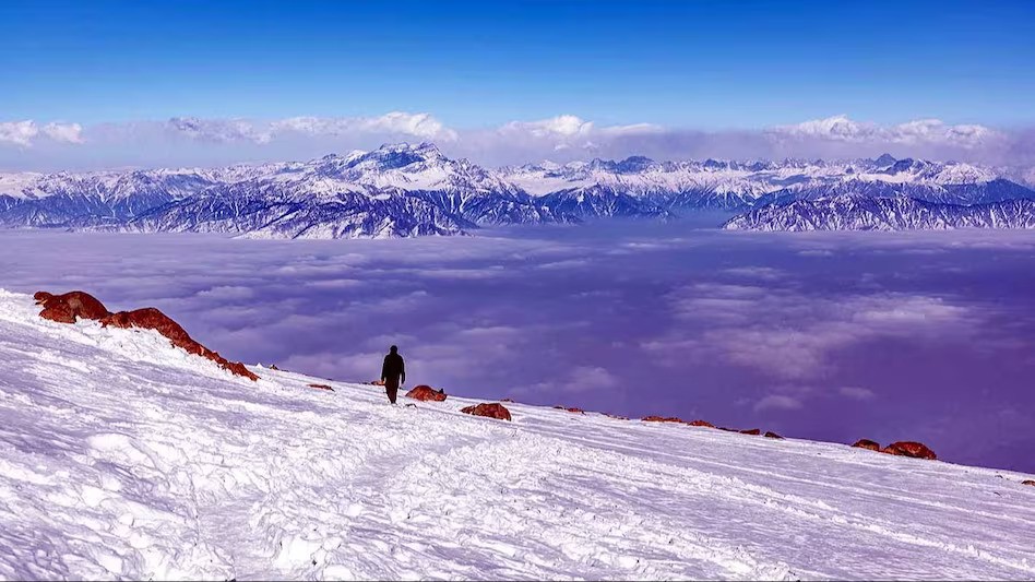 कश्मीर में 100 से ज्यादा सक्रिय पर्माफ्रॉस्ट को पिघलने का खतरा, पारा चढ़ा तो केदारनाथ-चमोली-सिक्किम जैसी आपदा More than 100 active permafrost in Kashmir are in danger of melting, if mercury rises, disaster like Kedarnath-Chamoli-Sikkim