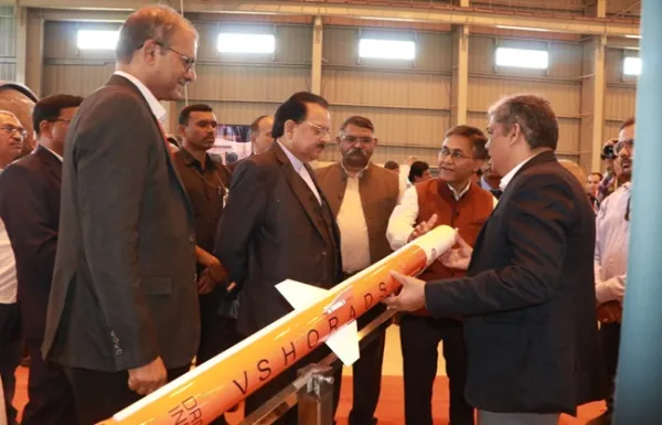 रक्षा राज्य मंत्री ने डॉ. एपीजे अब्दुल कलाम मिसाइल कॉम्प्लेक्स का दौरा किया Minister of State for Defense visits Dr. APJ Abdul Kalam Missile Complex