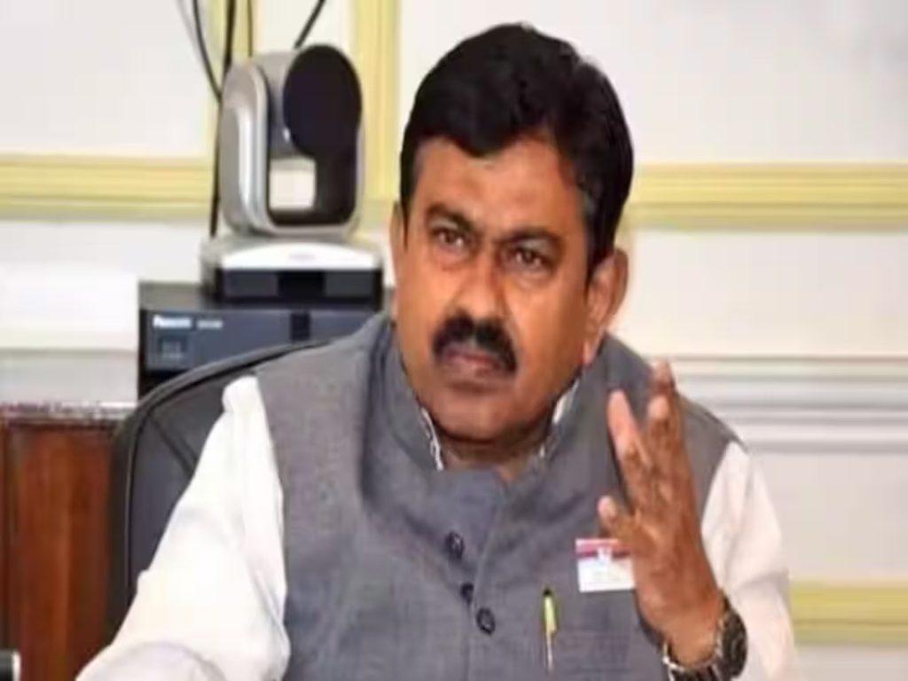 सुप्रीम कोर्ट ने 2000 मर्डर केस में केंद्रीय मंत्री अजय मिश्रा को दी राहत Supreme Court gives relief to Union Minister Ajay Mishra in 2000 murder case