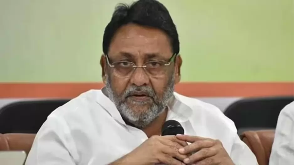 सुप्रीम कोर्ट ने मनी लॉन्ड्रिंग मामले में एनसीपी नेता नवाब मलिक की जमानत छह महीने के लिए बढ़ाई Supreme Court extends the bail of NCP leader Nawab Malik by six months in money laundering case