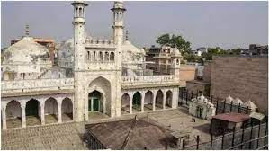 ‘ज्ञानवापी में बड़ा हिंदू मंदिर मौजूद था, तहखाने में मूर्ति भी मिली’, ASI सर्वे में किये खुलासे