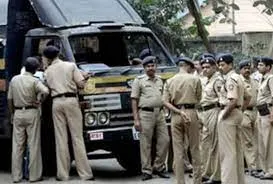 विधायक के काफिले के वाहन ने रिक्शा और दोपहिया वाहन को टक्कर मारी, एक की मौत, नौ घायल