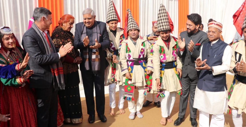 “हमारा संविधान अनुच्छेद 370 से ग्रस्त था”: उपराष्ट्रपति धनखड़