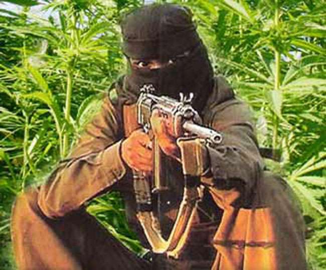 झारखंड के पश्चिमी सिंहभूम में मुखबिरी के शक में नक्सलियों ने की ग्रामीण की हत्या