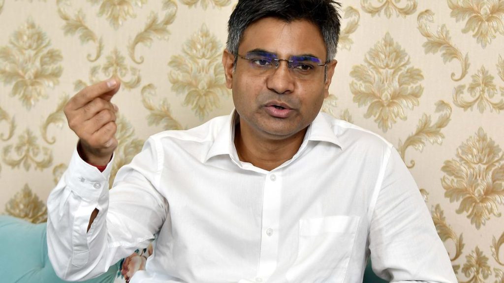 आम आदमी पार्टी ने दिल्ली में कांग्रेस को दी सिर्फ एक सीट, कहा- ‘वो इसके भी हकदार नहीं’