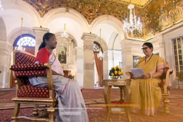 केंद्रीय मंत्री स्मृति ईरानी ने जब एंकर बन लिया राष्ट्रपति द्रौपदी मुर्मू का इंटरव्यू