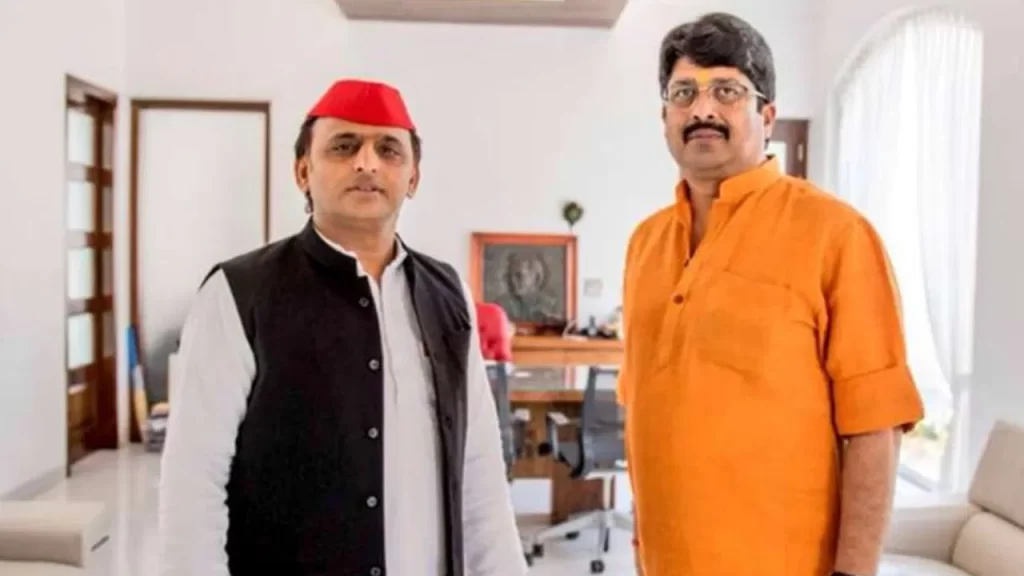 राजा भैया से सपा प्रदेश अध्यक्ष ने की मुलाकात, अखिलेश से कराई बात