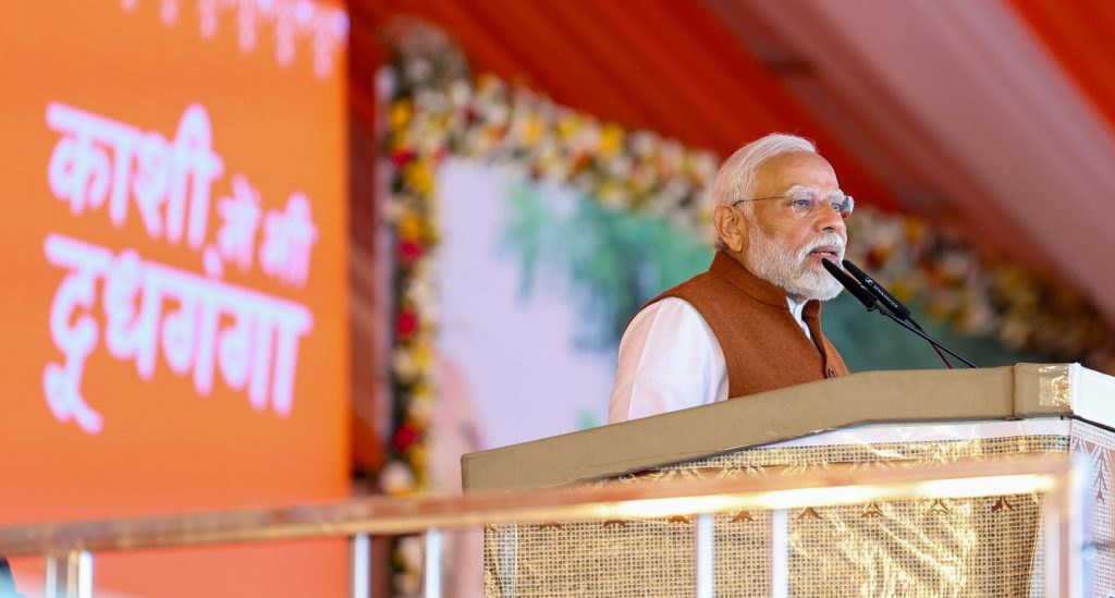 प्रधानमंत्री नरेन्द्र मोदी ने वाराणसी में विभिन्न हरित जलमार्ग पहल का उद्घाटन किया, स्वच्छ ऊर्जा और पर्यटन में प्रमुख उपलब्धि रहेगी