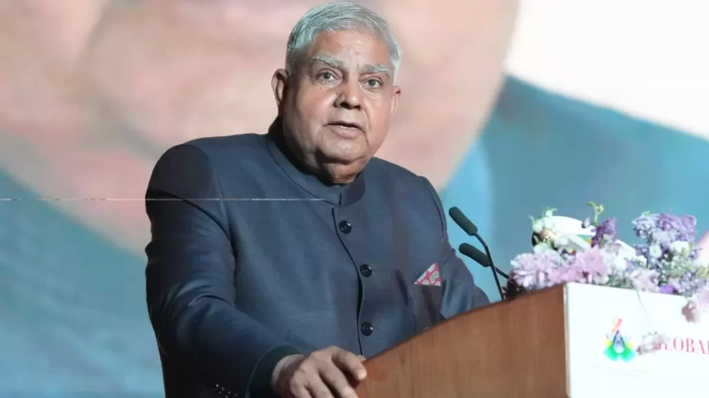 सीएए पर उपराष्ट्रपति ने कहा, तथ्य चाहे जो भी हों, जमीनी हकीकत को स्वीकार किए बिना सबक सिखाने की कोशिश करने वालों की अज्ञानता को नकारा जाना चाहिए