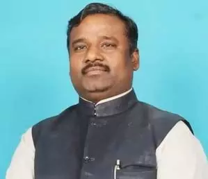 एक और दल ने छोड़ा समाजवादी पार्टी साथ, संभाल नहीं पा रहा गठबंधन