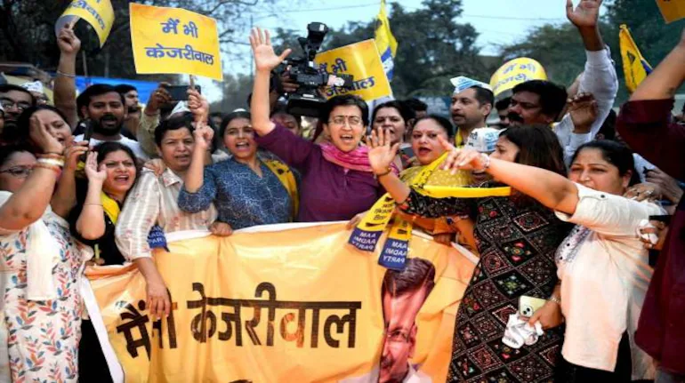 पीएम आवास का घेराव करने निकले AAP के कई कार्यकर्ताओं को पुलिस ने लिया हिरासत में