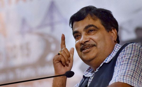 नितिन गडकरी ने गुजरात के पालनपुर में राष्ट्रीय राजमार्ग 58 के खोखरा गुजरात बॉर्डर-विजयनगर-अंटारसुबा-माथासुर सड़क खंड के उन्नयन के लिए 699.19 करोड़ रुपये स्वीकृत किए
