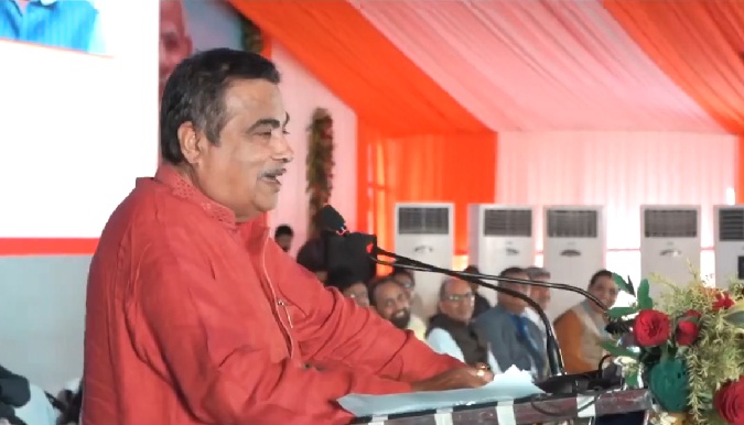 नितिन गडकरी ने झारखंड के खूंटी में 2500 करोड़ रुपये की 2 लेन राष्ट्रीय राजमार्ग परियोजनाओं के उन्नयन की आधारशिला रखी