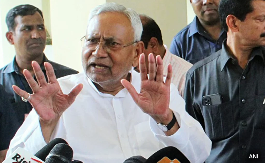 बिहार अपडेट : नीतीश ने जनता को लिखा पत्र, 2005 से पहले की सरकार की दिलाई याद, कहा -बिहार की सेवा ही हमारा धर्म