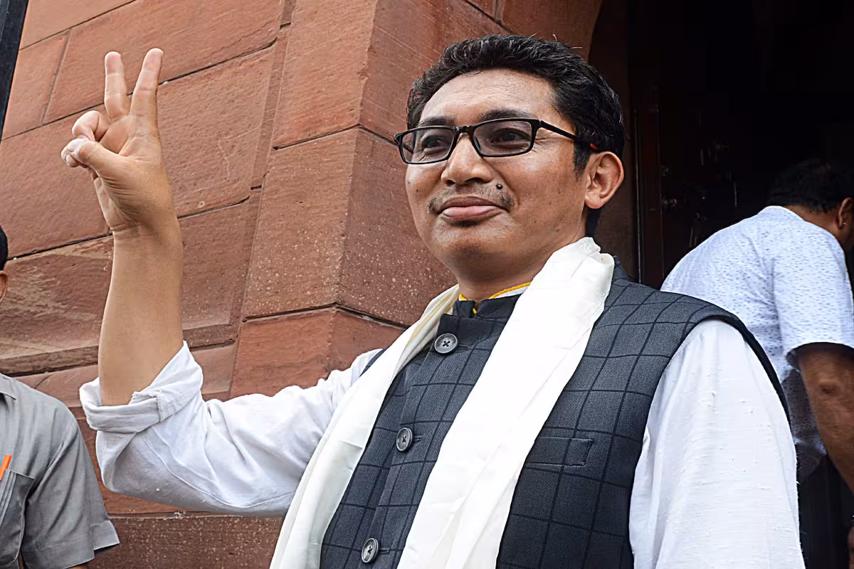 लद्दाख में बढ़ सकती है बीजेपी की मुश्किलें, जामयांग नामग्याल ने टिकट कटने पर दिखाए बगावती तेवर