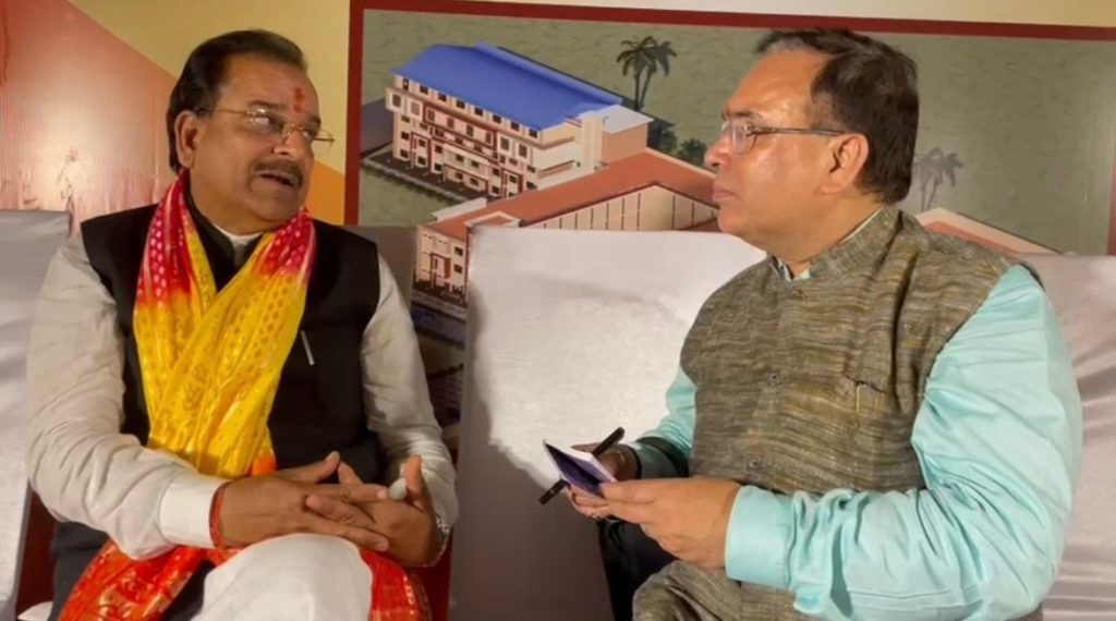 प्रधानमंत्री मोदी जी के विकास कार्यों की गारंटी गाँव से लेकर शहर तक हैं- अजय भट्ट