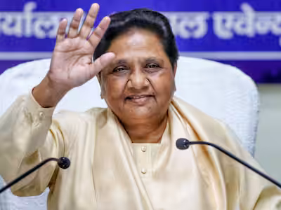 बसपा ने यूपी में जारी की 11 कैंडिडेट्स की नई लिस्ट, वाराणसी में पीएम के खिलाफ अतहर जमाल को उतारा