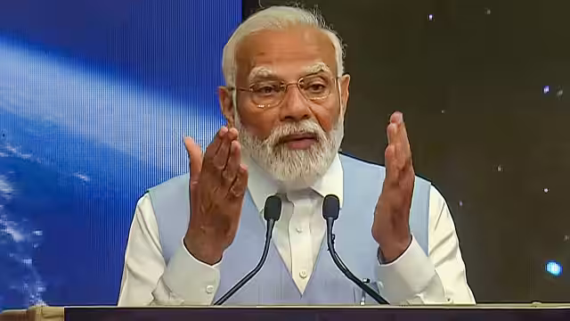 कांग्रेस पार्टी के ‘युवराज’ उत्तर भारत से भाग गए हैं और दक्षिण भारत के वायनाड में उन्होंने शरण ली है: प्रधानमंत्री मोदी