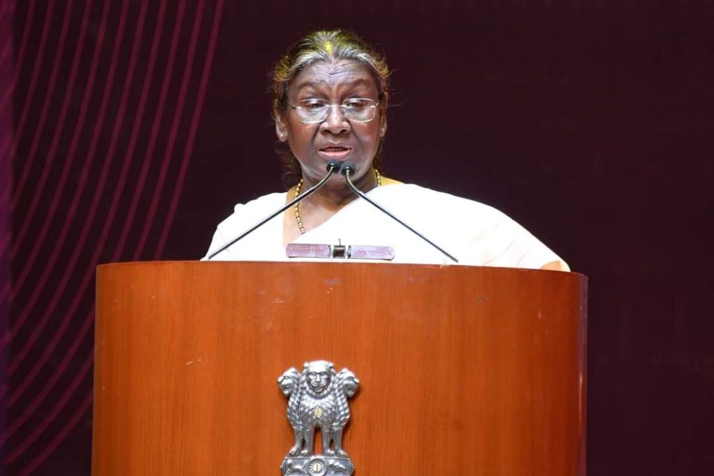 राष्ट्रपति ने विश्व होम्योपैथी दिवस पर होम्योपैथी संगोष्ठी का किया उद्घाटन