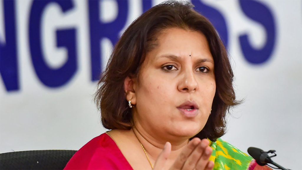 देश को धार्मिक आधार पर बाँट रही है भाजपाः सुप्रिया श्रीनेत